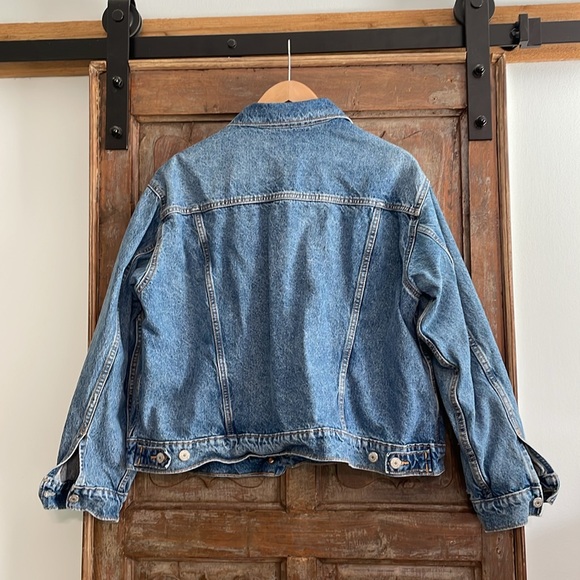 Old Navy Oversized Jean Jacket Size XL - Picture 2 of 8